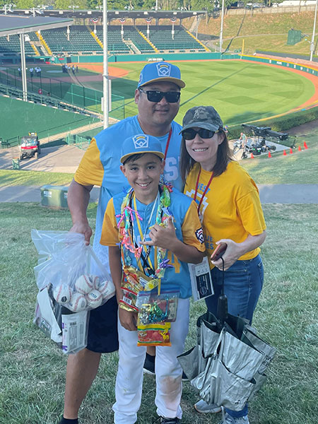 Scott and Brandi Hino with their son Kobe